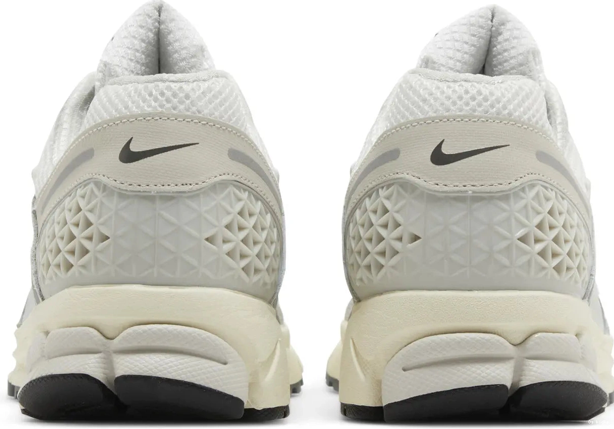 Zoom Tint Vomero Nike Platinum 5 0711